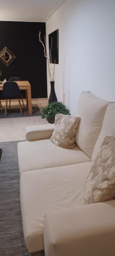 Apartamento Entero De Tres Habitaciones, Cerca De La Playa! Acogedor, Luminoso Y Tranquilo Malgrat de Mar Esterno foto