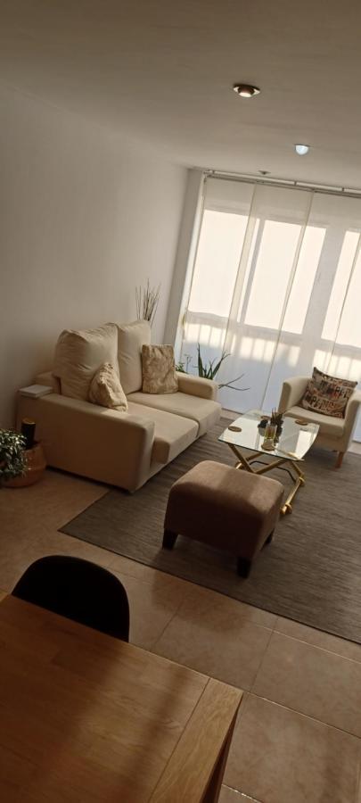 Apartamento Entero De Tres Habitaciones, Cerca De La Playa! Acogedor, Luminoso Y Tranquilo Malgrat de Mar Esterno foto