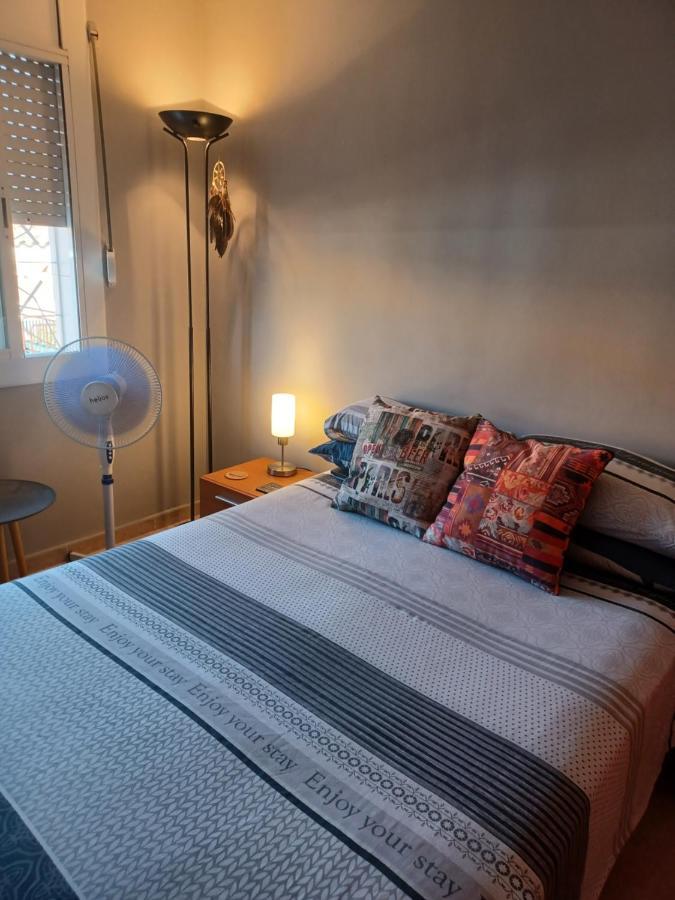 Apartamento Entero De Tres Habitaciones, Cerca De La Playa! Acogedor, Luminoso Y Tranquilo Malgrat de Mar Esterno foto