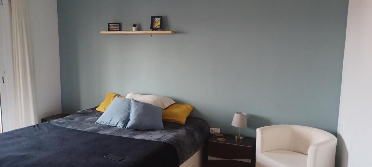Apartamento Entero De Tres Habitaciones, Cerca De La Playa! Acogedor, Luminoso Y Tranquilo Malgrat de Mar Esterno foto